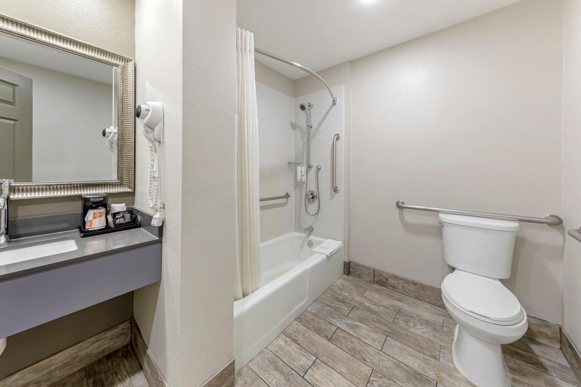 Quality Inn Kettleman City Near Hwy 41 מראה חיצוני תמונה